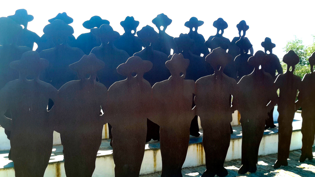 Escultura Canto Alentejano